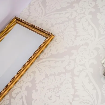 Avis - Blue 14 Сопот