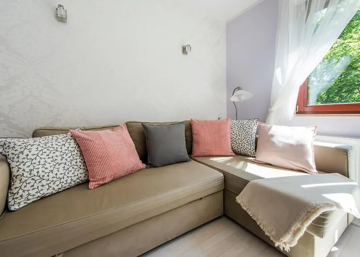 Avis - Blue 14 Сопот